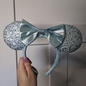 Sparkling Blue Sequin Minnie Mouse Ears